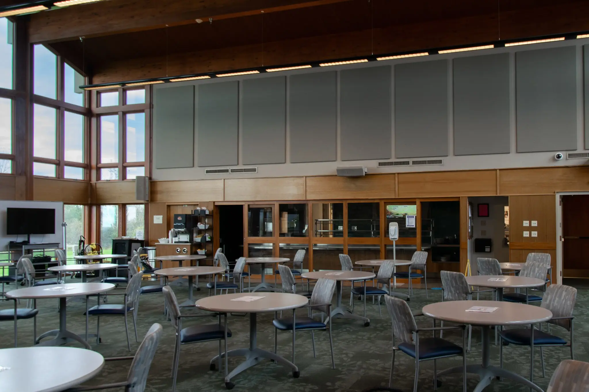 cafeteria and tables